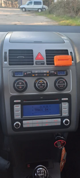 VW Touran 1.9 TDI 105, снимка 10