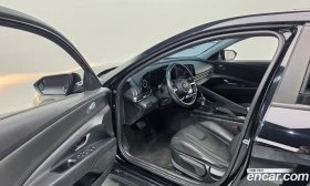 Hyundai Elantra 1.6 Modern, снимка 10