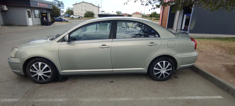 Toyota Avensis, снимка 9 - Автомобили и джипове - 47459707