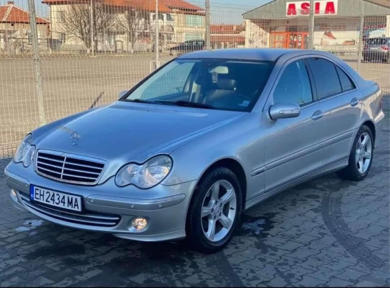 Mercedes-Benz C 200, снимка 1 - Автомобили и джипове - 47551618