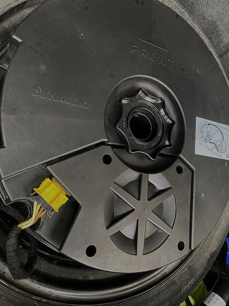 VW Passat B8, 2.0 tdi, снимка 14 - Автомобили и джипове - 52357034