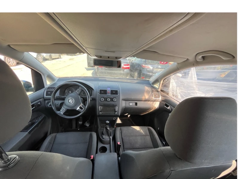 VW Touran 1.6tdi cay ръчка, снимка 11 - Автомобили и джипове - 51498223