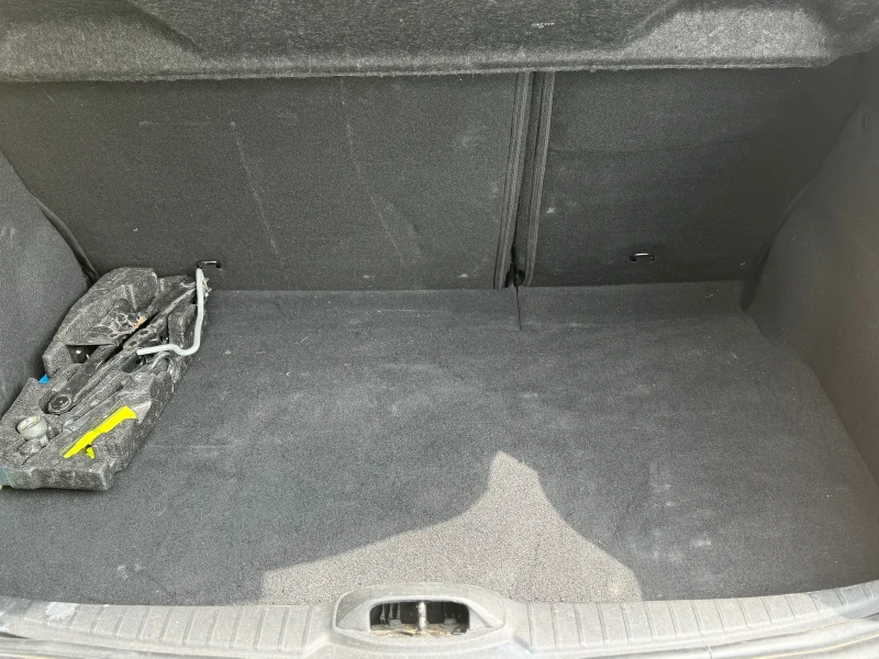 Peugeot 208, снимка 10 - Автомобили и джипове - 52529543