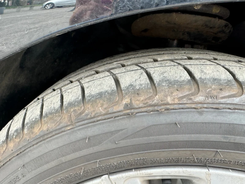 Peugeot 208, снимка 12 - Автомобили и джипове - 52529543