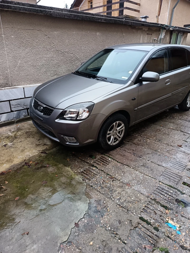 Kia Rio 1.5crdi, снимка 3 - Автомобили и джипове - 52950533
