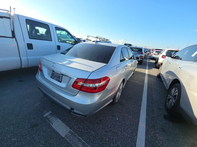 Mercedes-Benz E 500 5.5 * ФИКСИРАНА ЦЕНА* , снимка 4 - Автомобили и джипове - 53099544