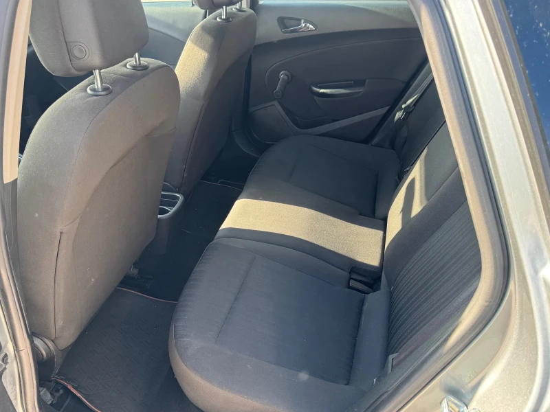 Opel Astra 1.7, снимка 8 - Автомобили и джипове - 53406938