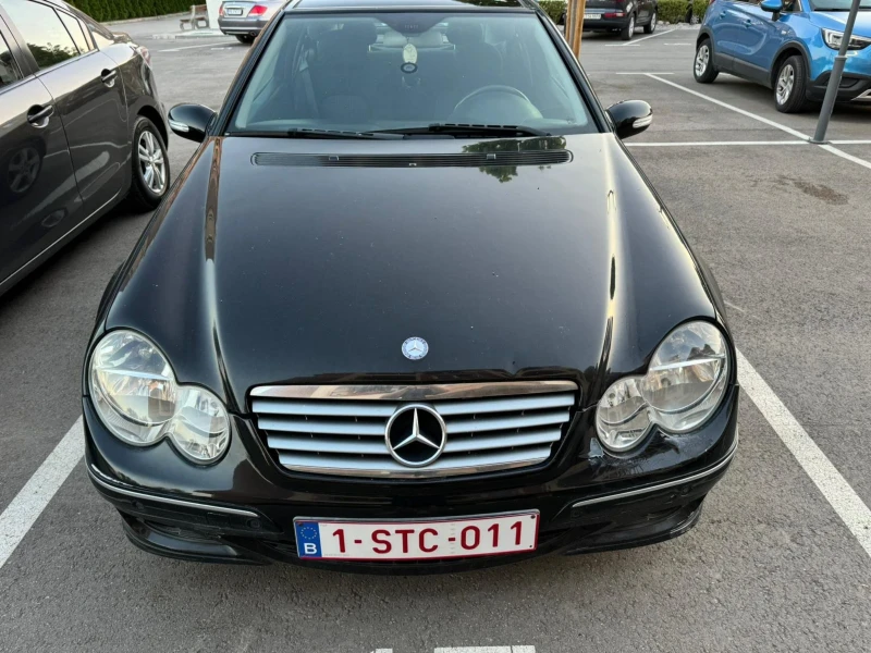Mercedes-Benz C 200 sportcoupe, снимка 5 - Автомобили и джипове - 53502932
