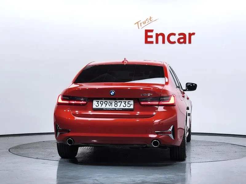 BMW 330 I Luxury, снимка 4 - Автомобили и джипове - 55141766