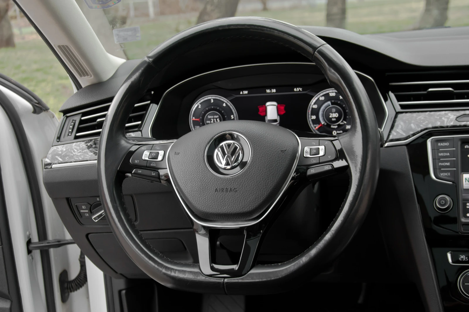 VW Passat 2.0 tdi 4-motion - изображение 10