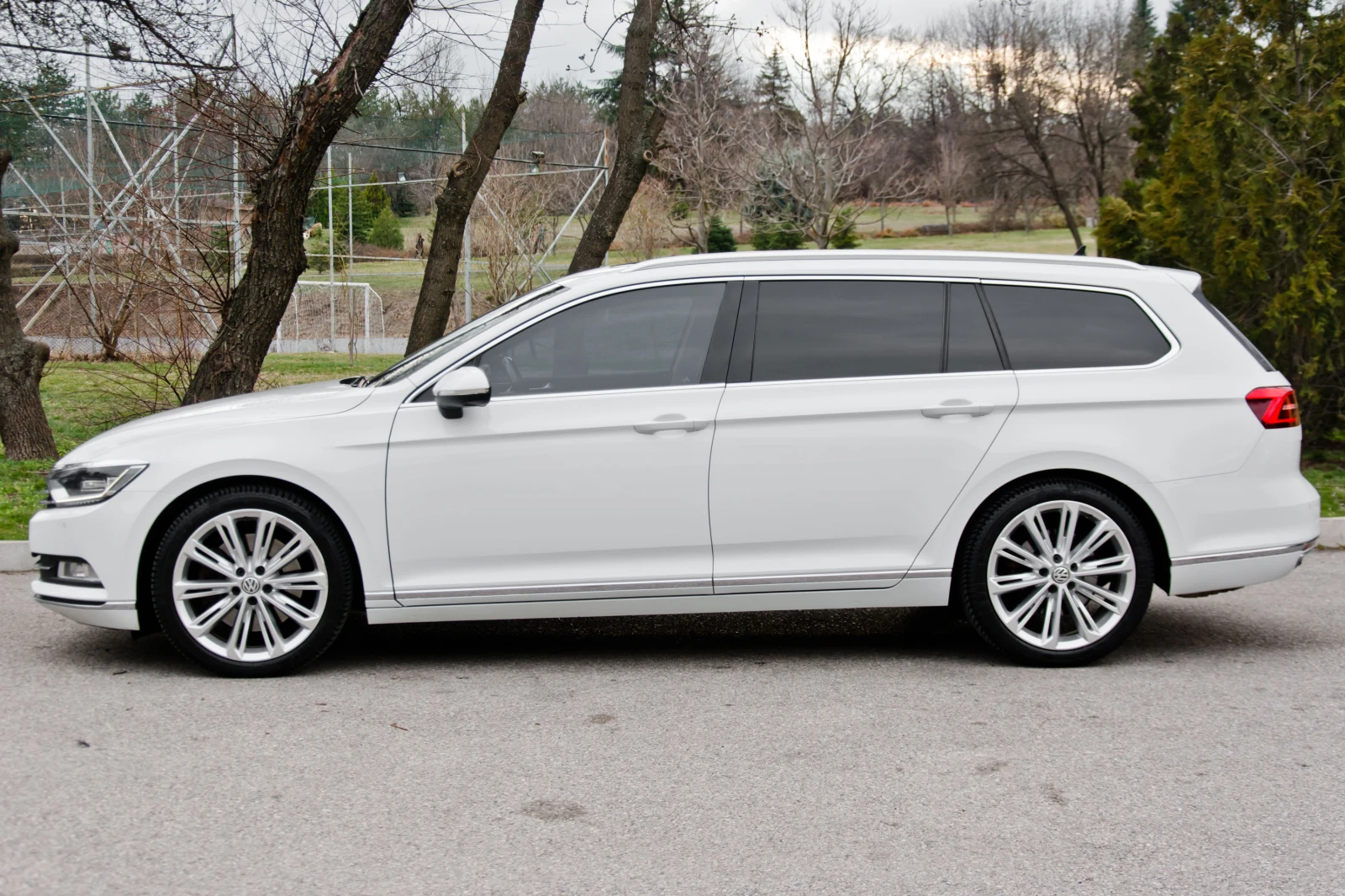 VW Passat 2.0 tdi bi-turbo - изображение 4