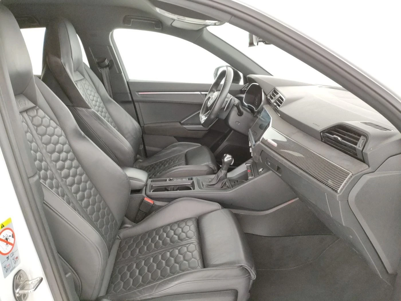 Audi Q3 RS 2.5 Quattro  - изображение 8