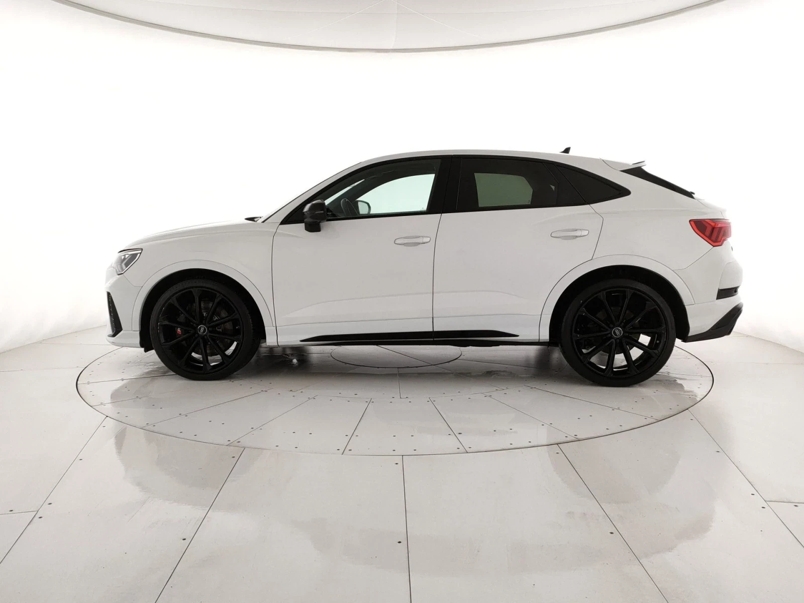 Audi Q3 RS 2.5 Quattro  - изображение 3