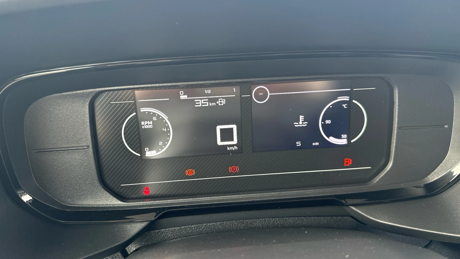 Toyota Proace City VAN L2 Com. Plus 2+ 1 - изображение 9