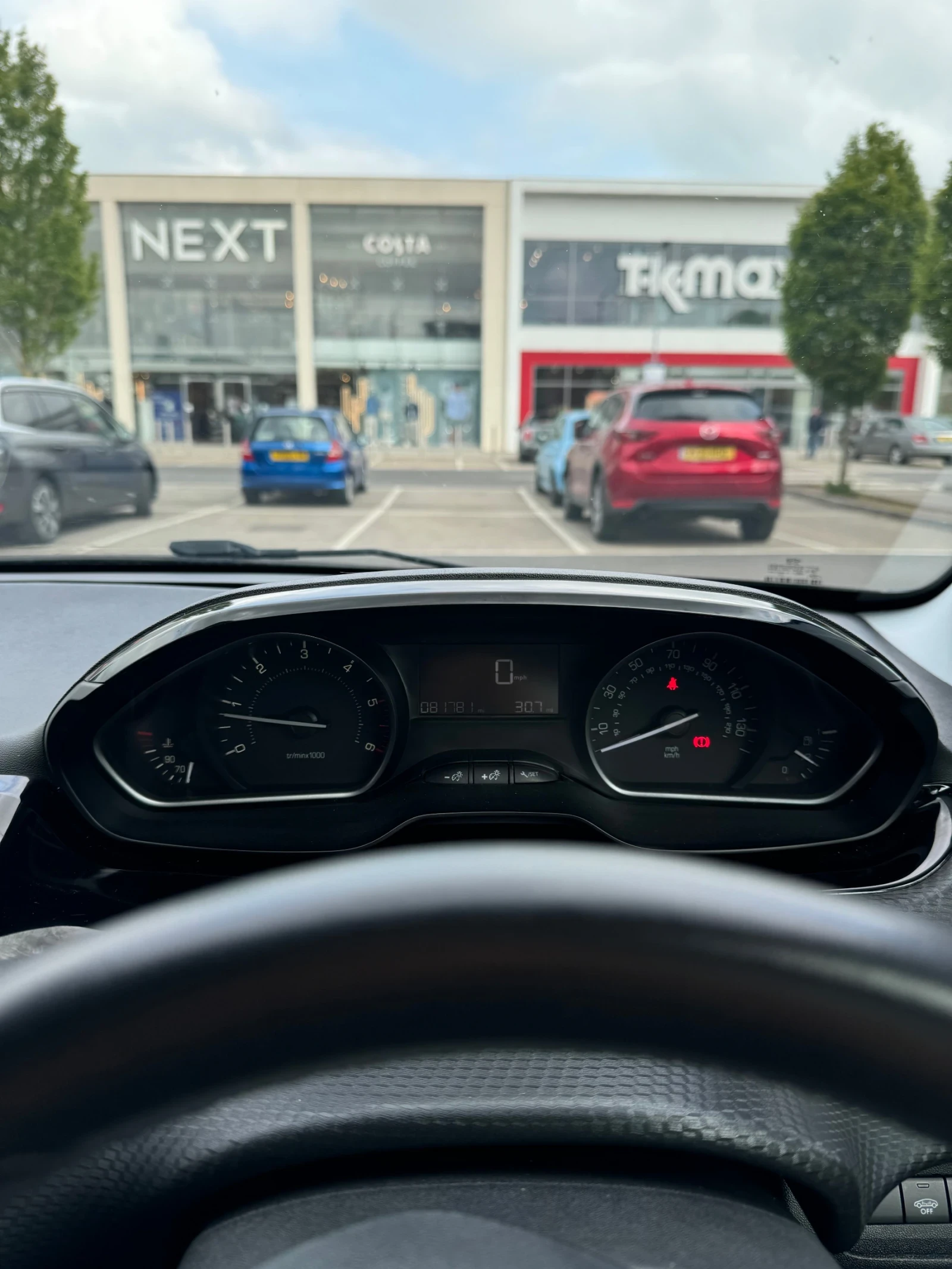 Peugeot 208 | Mobile.bg   6