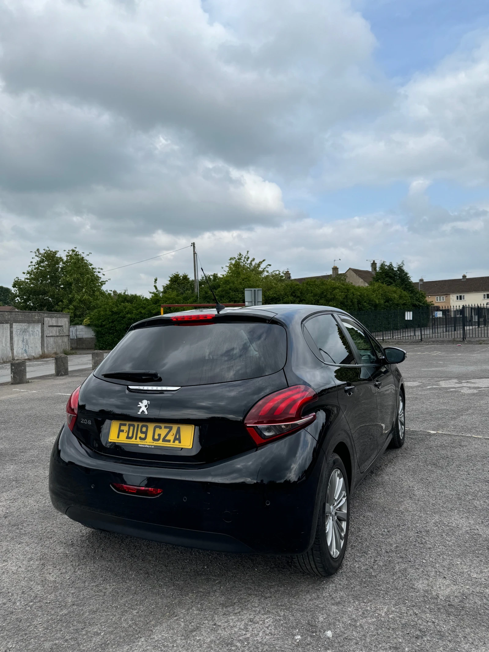 Peugeot 208 | Mobile.bg   4