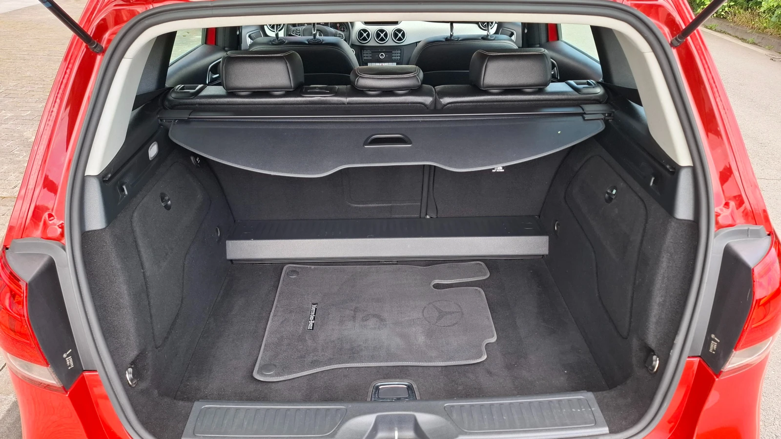Mercedes-Benz B 180 i, TOP, Facelift, BlueEFFICIENCY, снимка 14 - Автомобили и джипове - 53155833