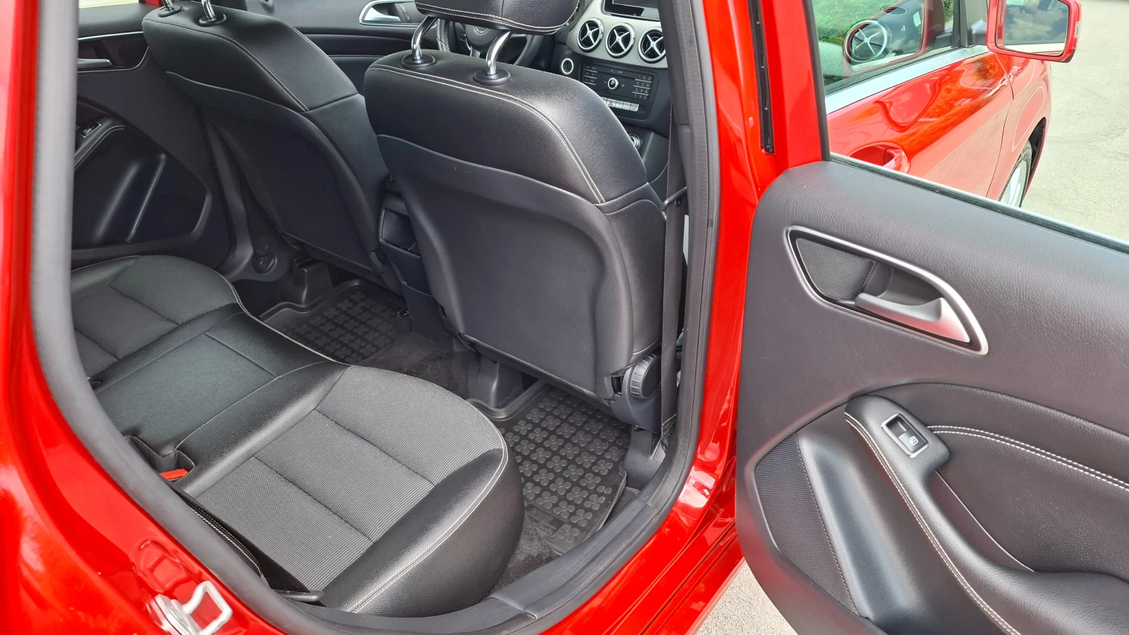 Mercedes-Benz B 180 i, TOP, Facelift, BlueEFFICIENCY, снимка 8 - Автомобили и джипове - 53155833