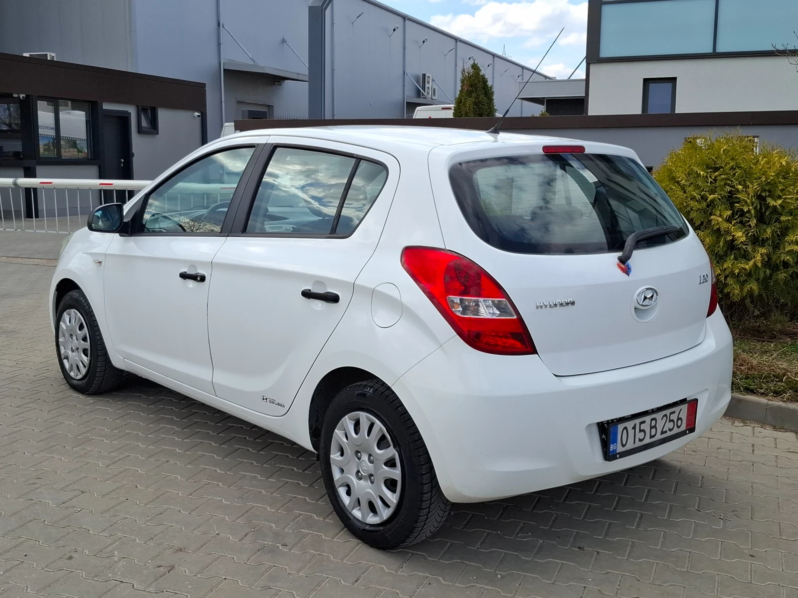 Hyundai I20 1.2i* (78кс)* HOB BHOC* * , снимка 7 - Автомобили и джипове - 53988554