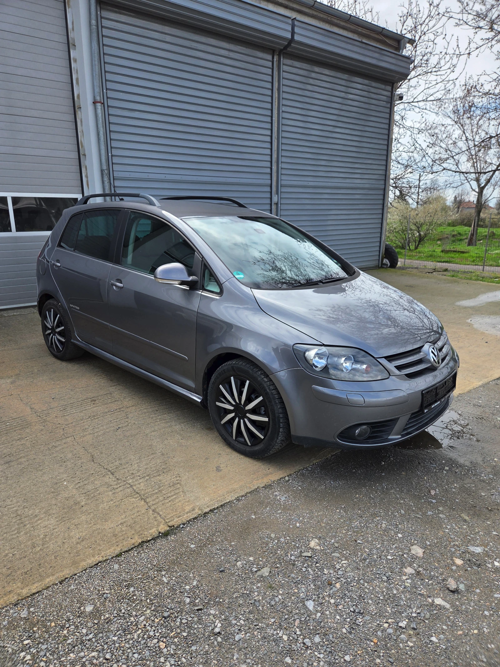 VW Golf Plus 2.0, снимка 4 - Автомобили и джипове - 54083228