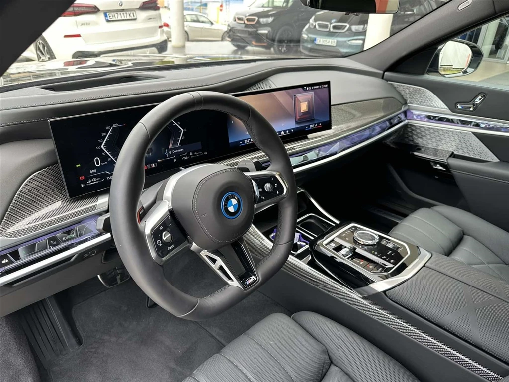 BMW 750 xDrive, снимка 6 - Автомобили и джипове - 54206731