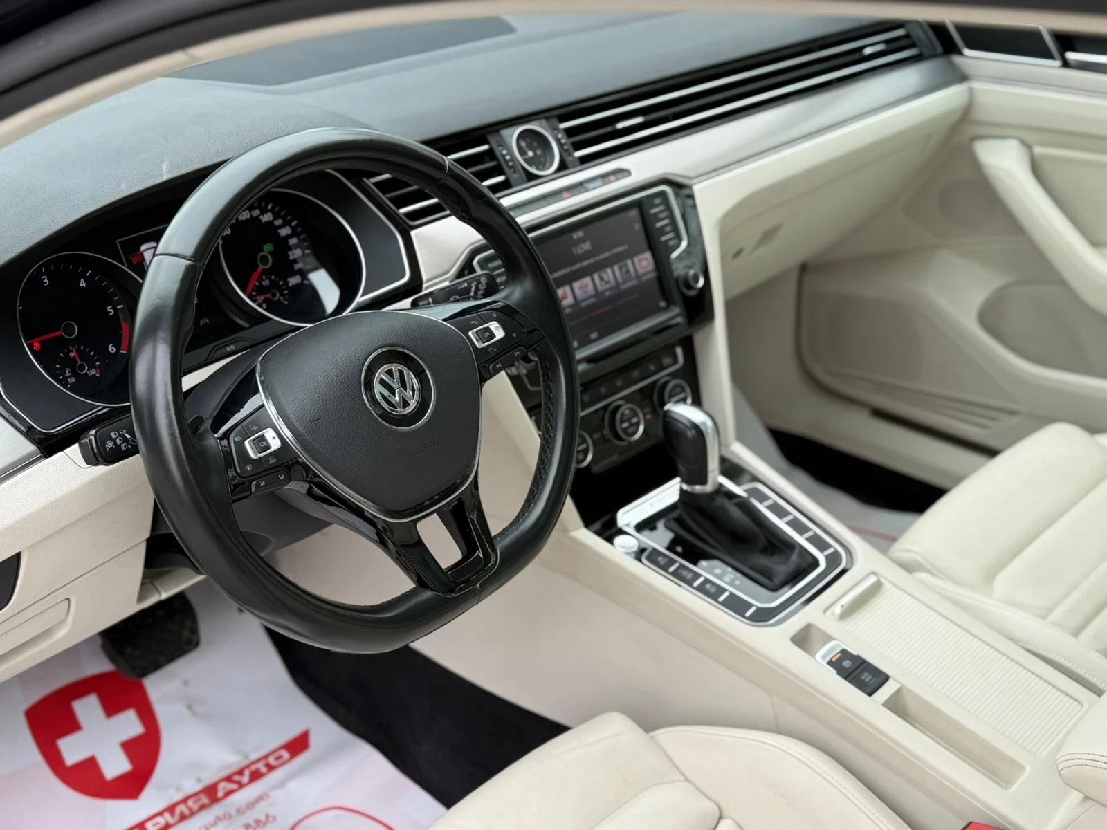VW Passat Всички екстри!240кс!4х4!, снимка 9 - Автомобили и джипове - 54221370