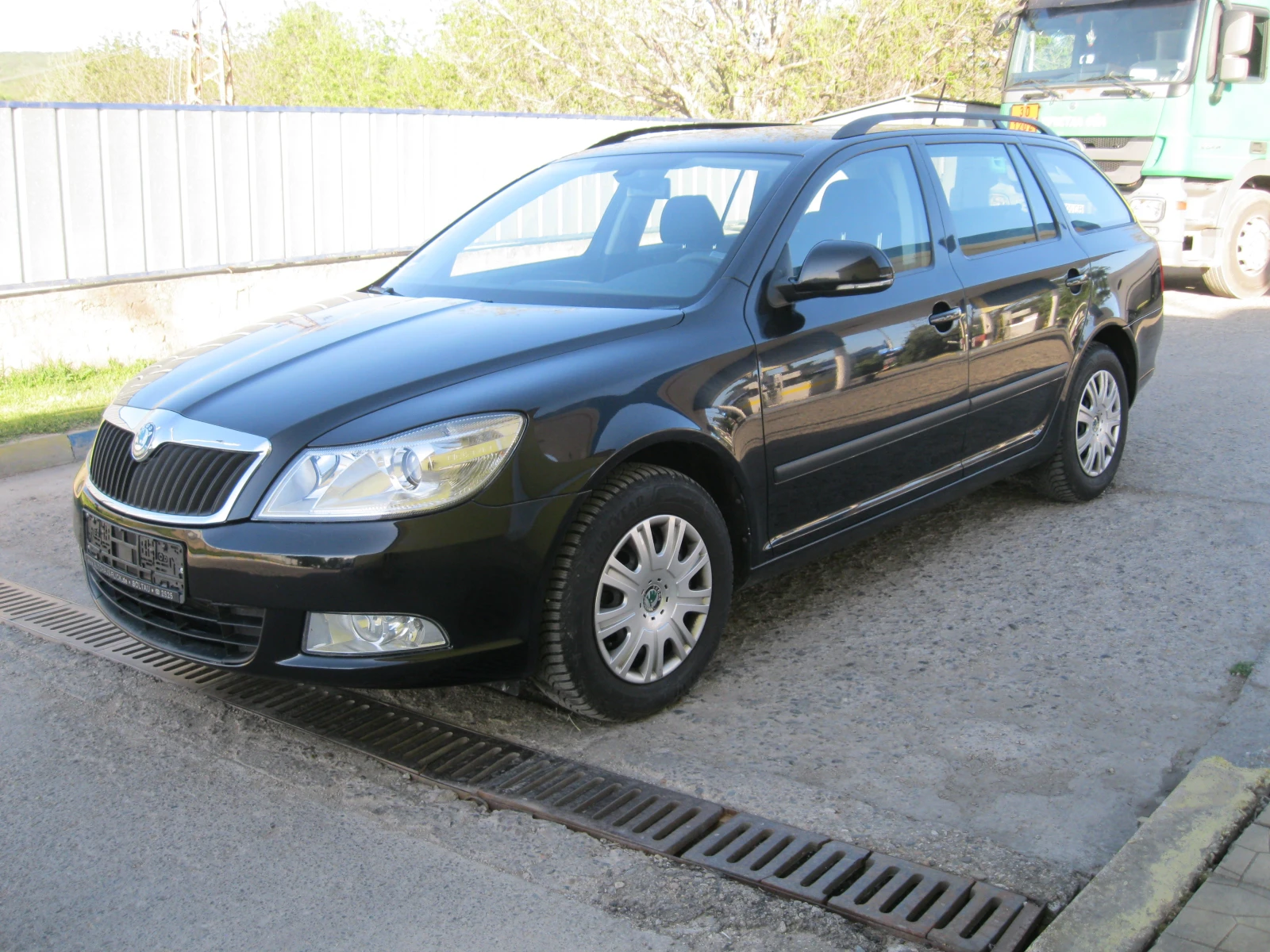 Skoda Octavia, снимка 8 - Автомобили и джипове - 54321635