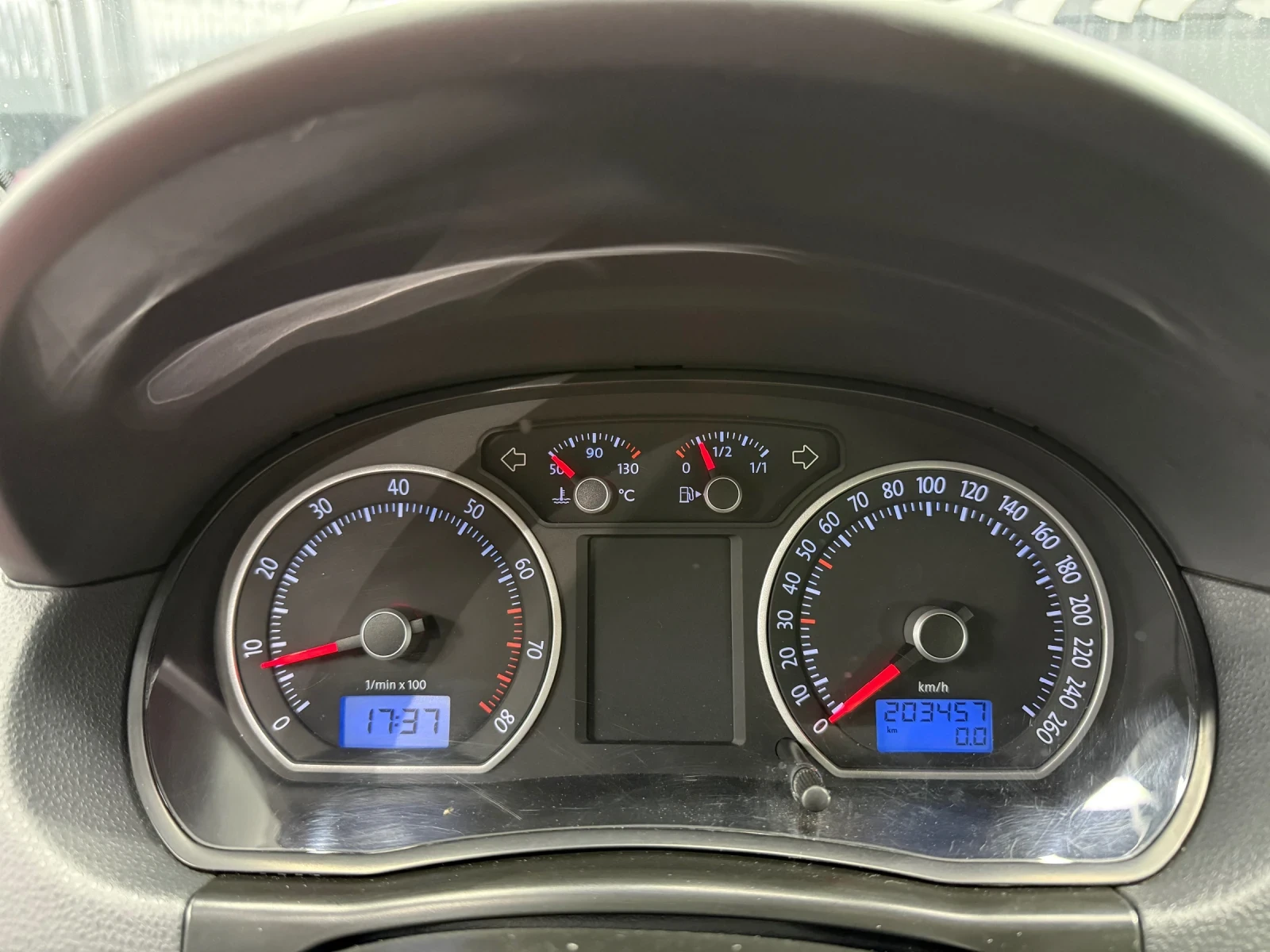 VW Polo 1.8T GTI 150кс, снимка 11 - Автомобили и джипове - 54428648