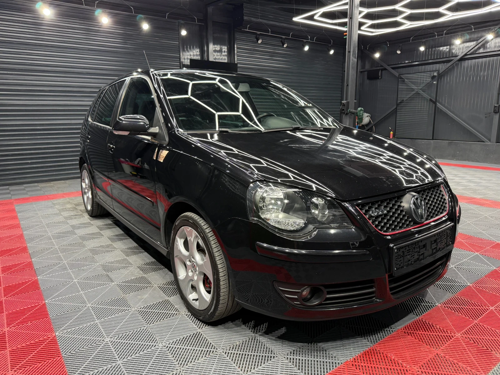 VW Polo 1.8T GTI 150кс, снимка 5 - Автомобили и джипове - 54428648