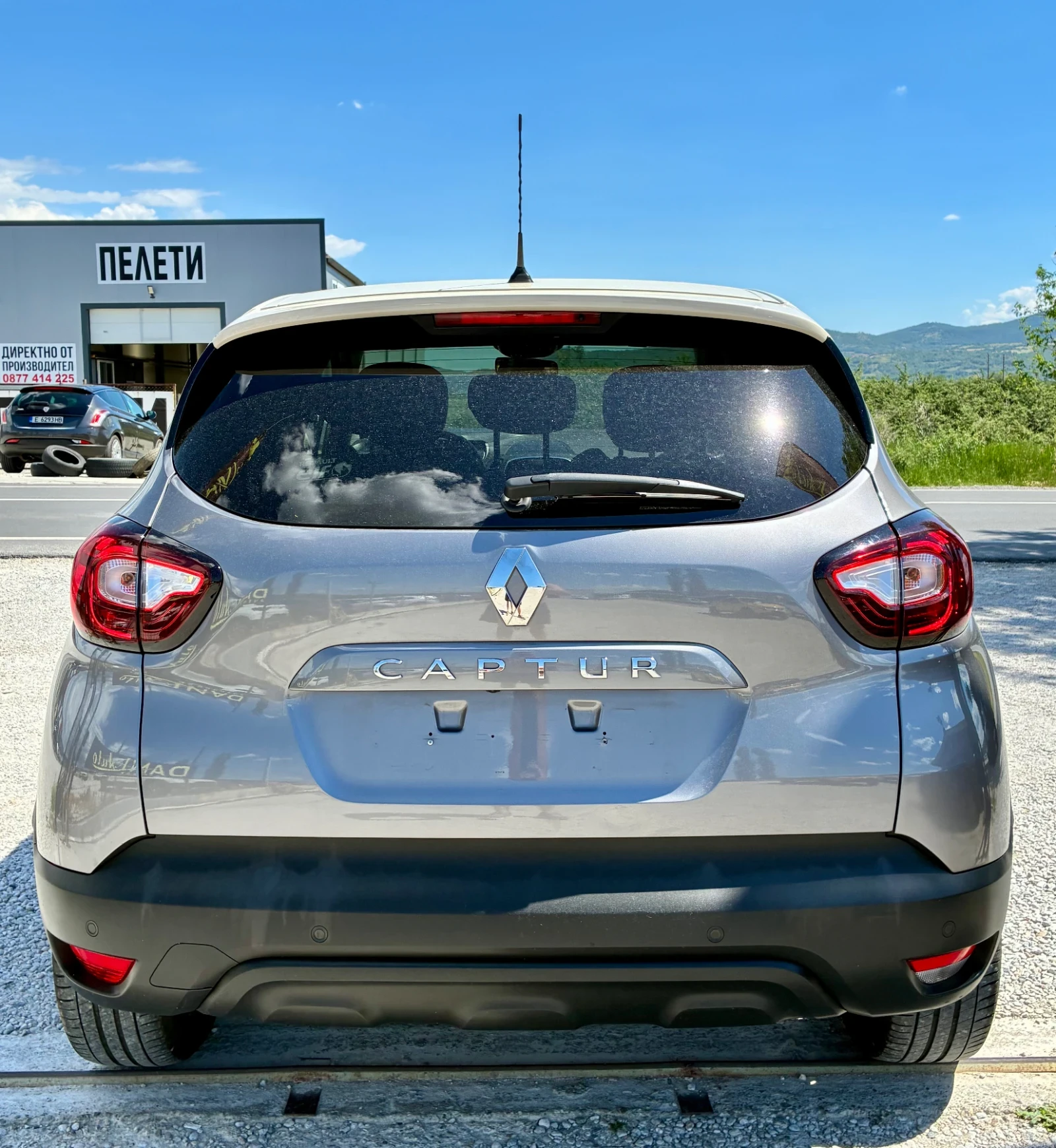 Renault Captur 1.5 DCI Face, снимка 4 - Автомобили и джипове - 54770813
