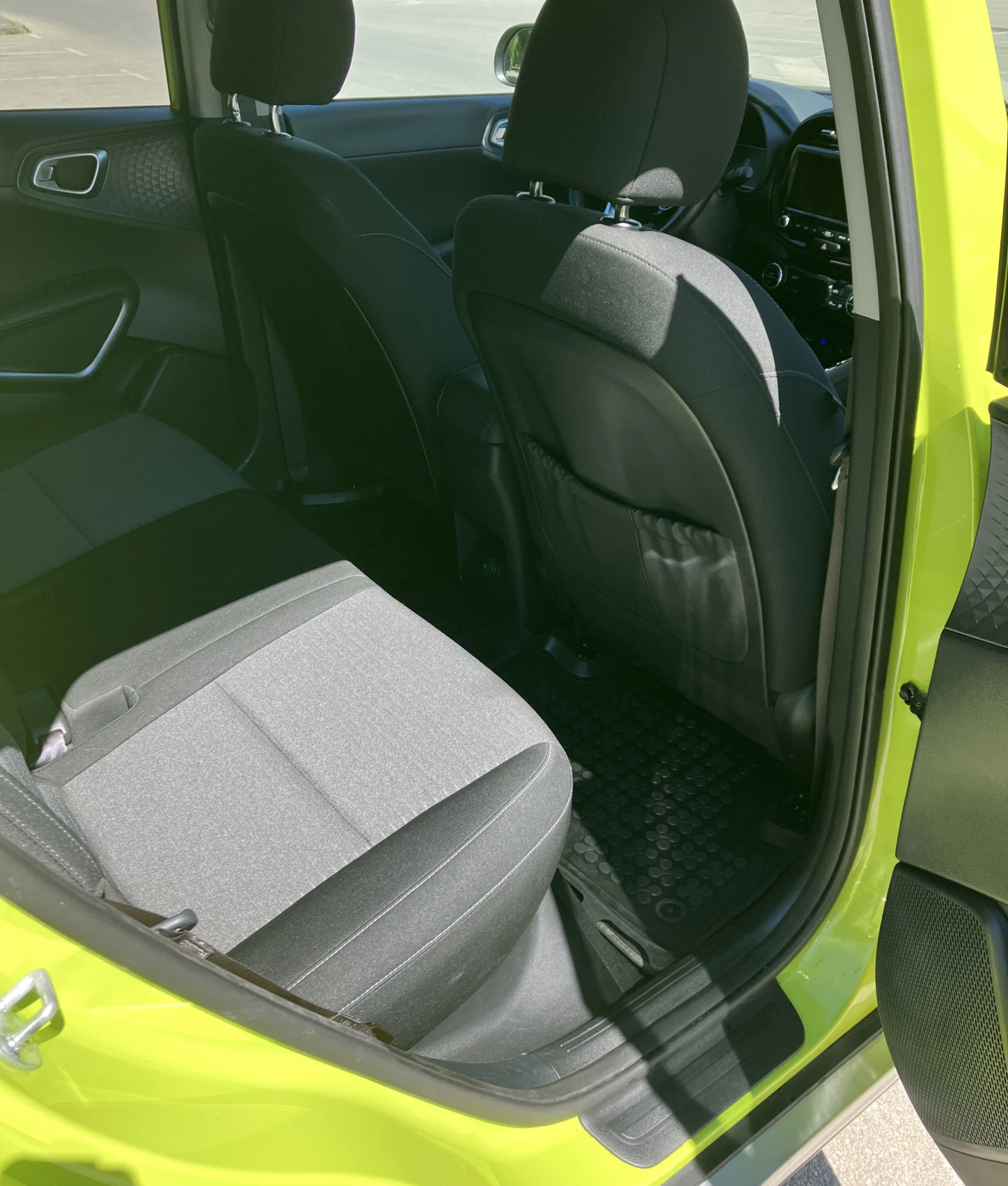 Kia Soul в гаранция, снимка 8 - Автомобили и джипове - 54956537