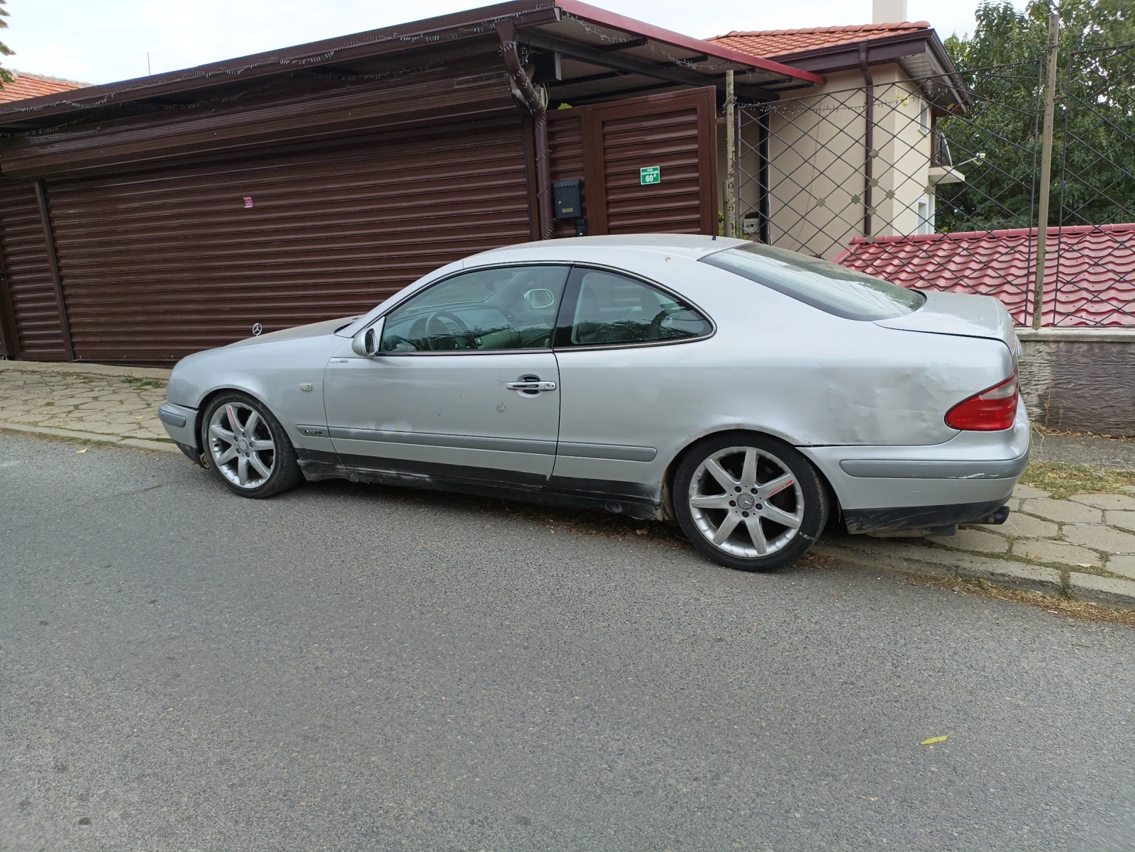 Mercedes-Benz CLK 320 на газ, снимка 11 - Автомобили и джипове - 56236825