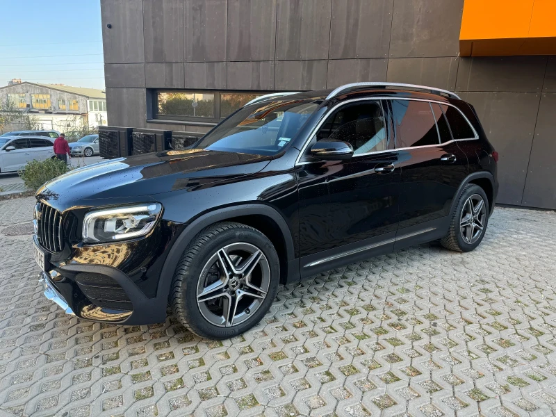 Mercedes-Benz GLB Перфектна! Амг пакет , панорамен, снимка 4 - Автомобили и джипове - 48603750