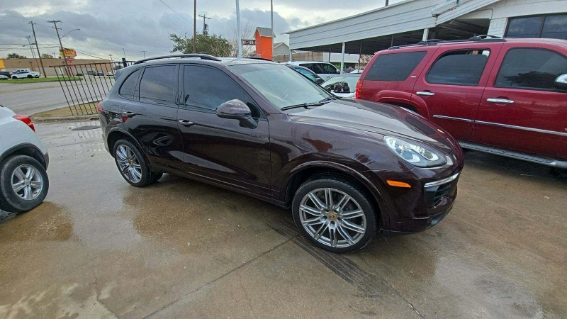 Porsche Cayenne Platinum Edition, снимка 2 - Автомобили и джипове - 48407765