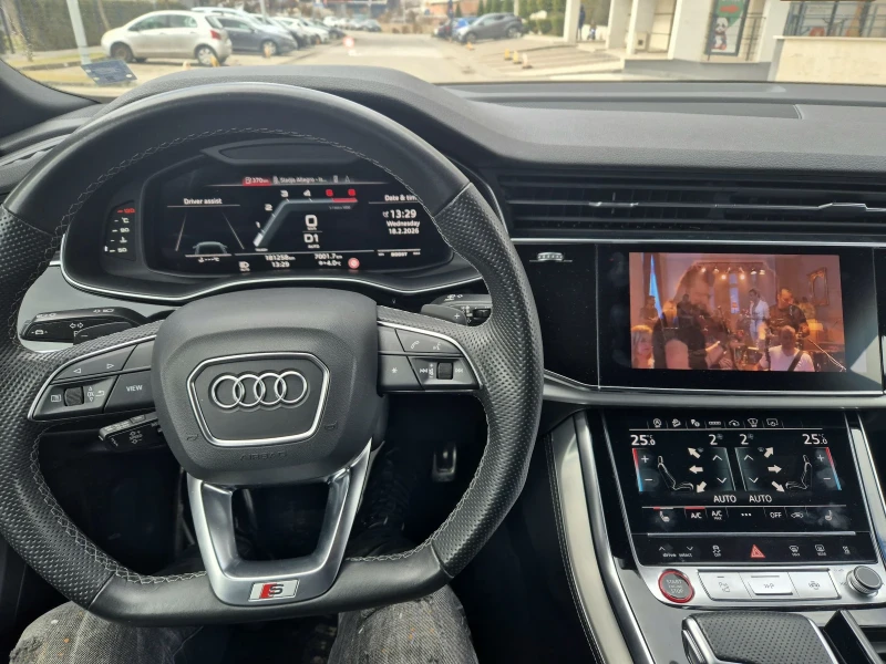 Audi SQ8, снимка 5 - Автомобили и джипове - 53559433