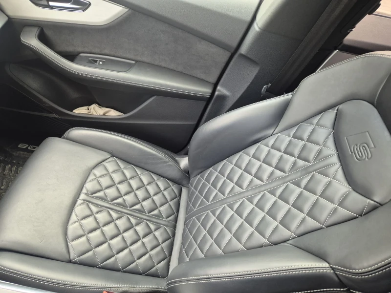 Audi SQ8, снимка 10 - Автомобили и джипове - 53559433