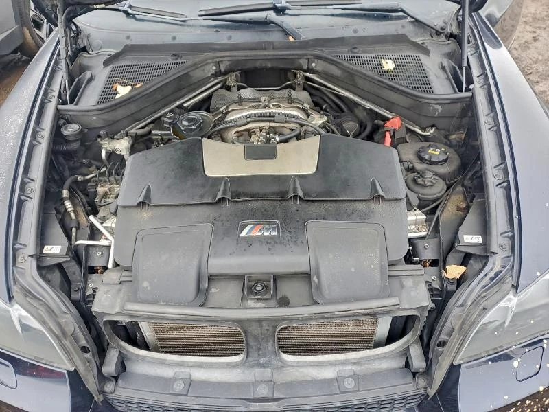 BMW X5 4.4L 8 All wheel drive - изображение 3