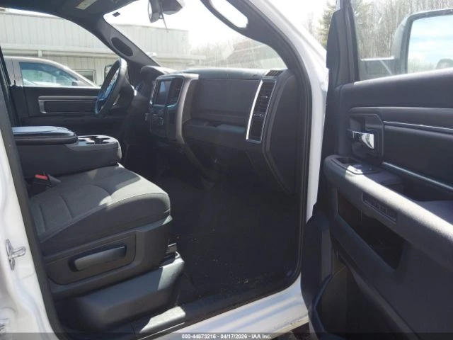 Dodge RAM 1500 CLASSIC WARLOCK 4X4 6'4 BOX, снимка 5 - Автомобили и джипове - 54412037