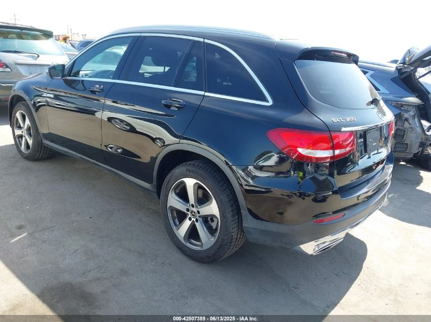 Mercedes-Benz GLC 300 2.0L I-4 DI, DOHC, VVT, TURBO, 241HP - изображение 9