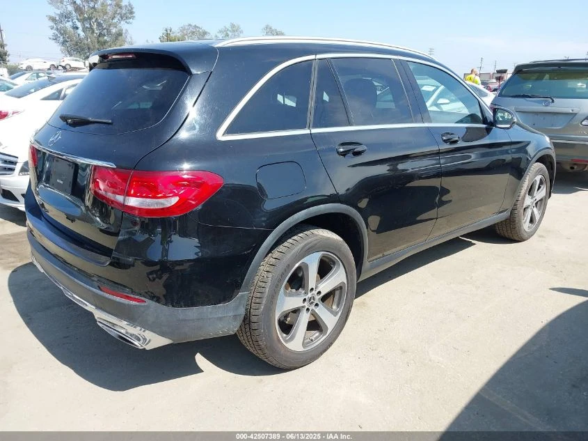 Mercedes-Benz GLC 300 2.0L I-4 DI, DOHC, VVT, TURBO, 241HP - изображение 10