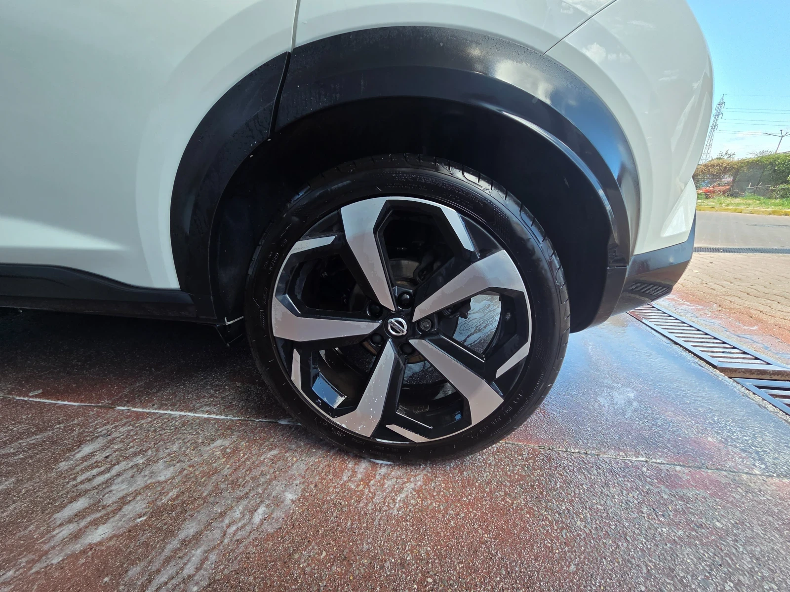 Nissan Juke 1.0 DiG-T 117 DCT  Tekna - изображение 7
