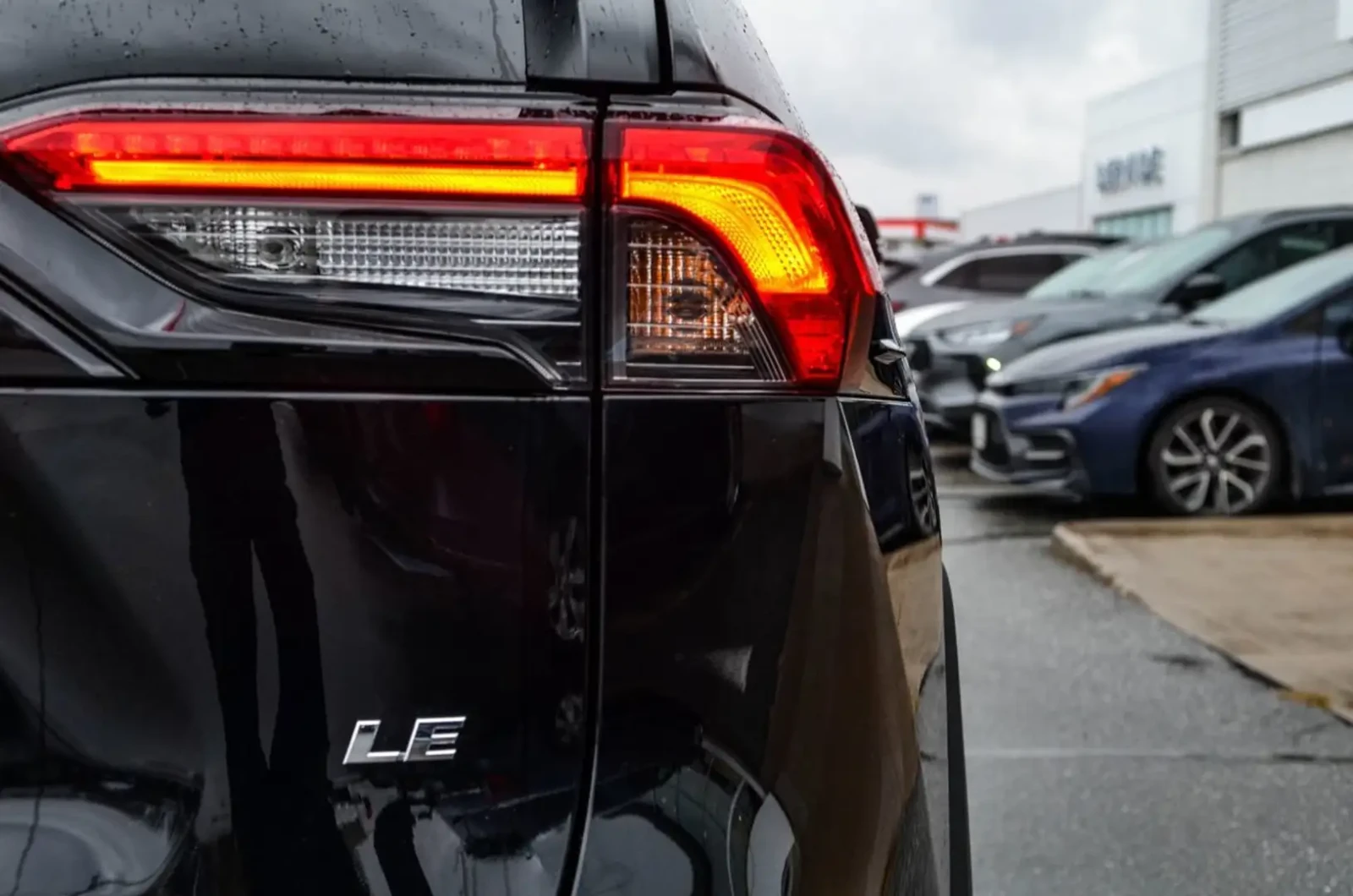 Toyota Rav4 * LE FWD* Midnight Black* CARFAX | Mobile.bg   13