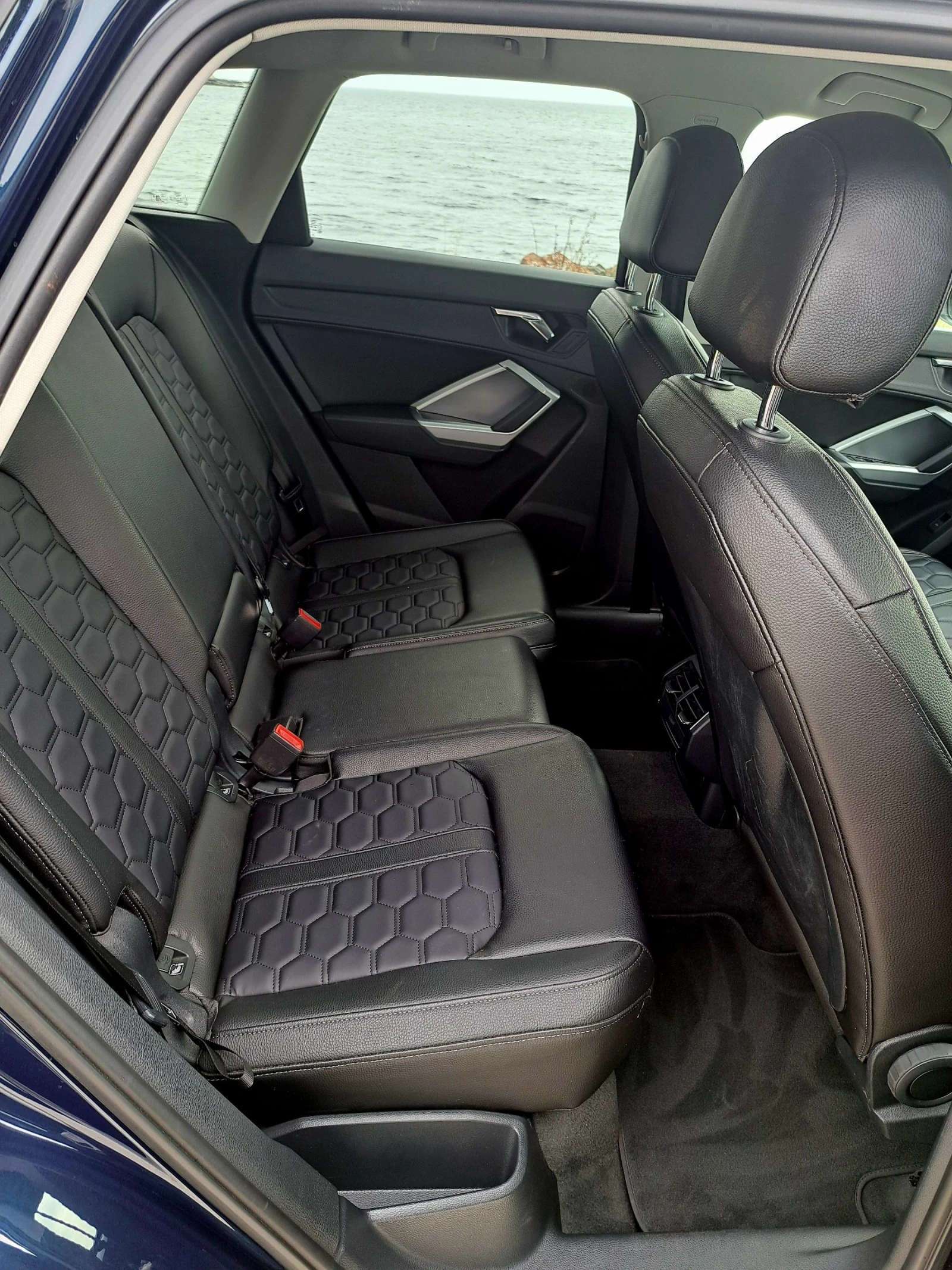 Audi Q3 3.5 TDI, снимка 11 - Автомобили и джипове - 54396837