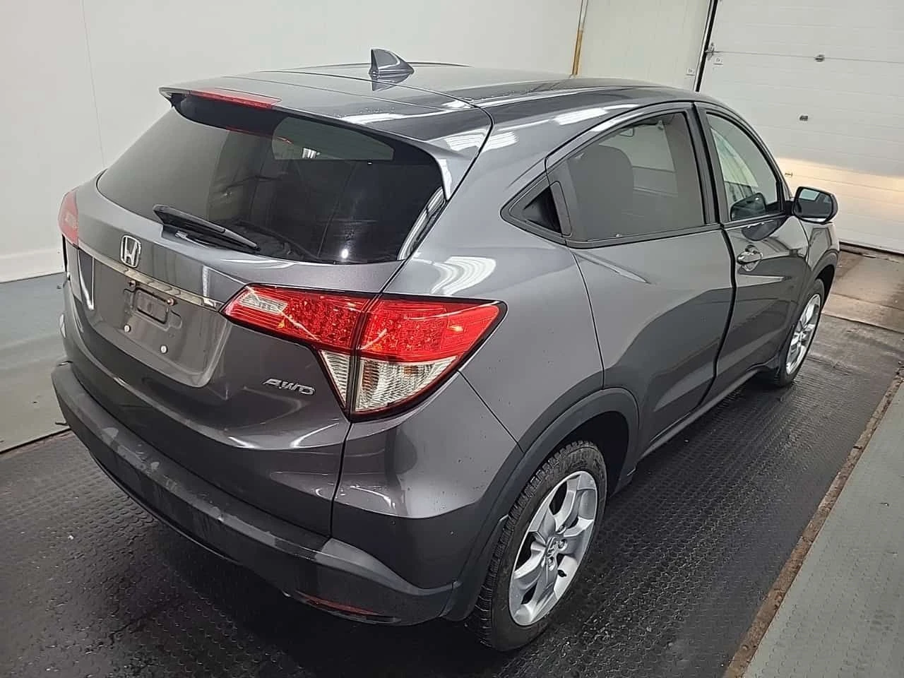 Honda Hr-v * LX * CARFAX * DISTRONIC * ПОДГРЕВ * , снимка 3 - Автомобили и джипове - 54713426