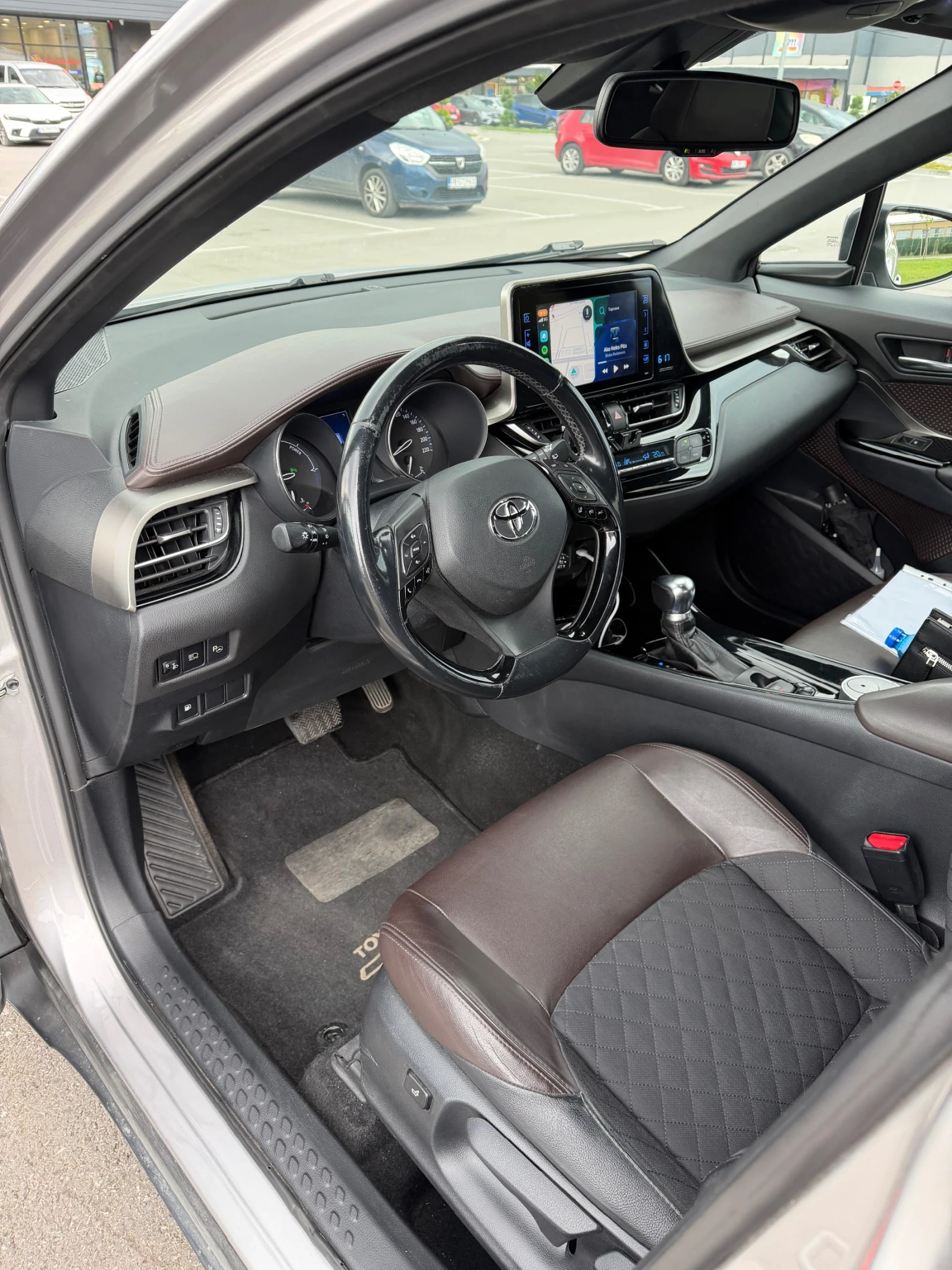 Toyota C-HR 1.8 Hybrid e-CVT, снимка 10 - Автомобили и джипове - 55213588