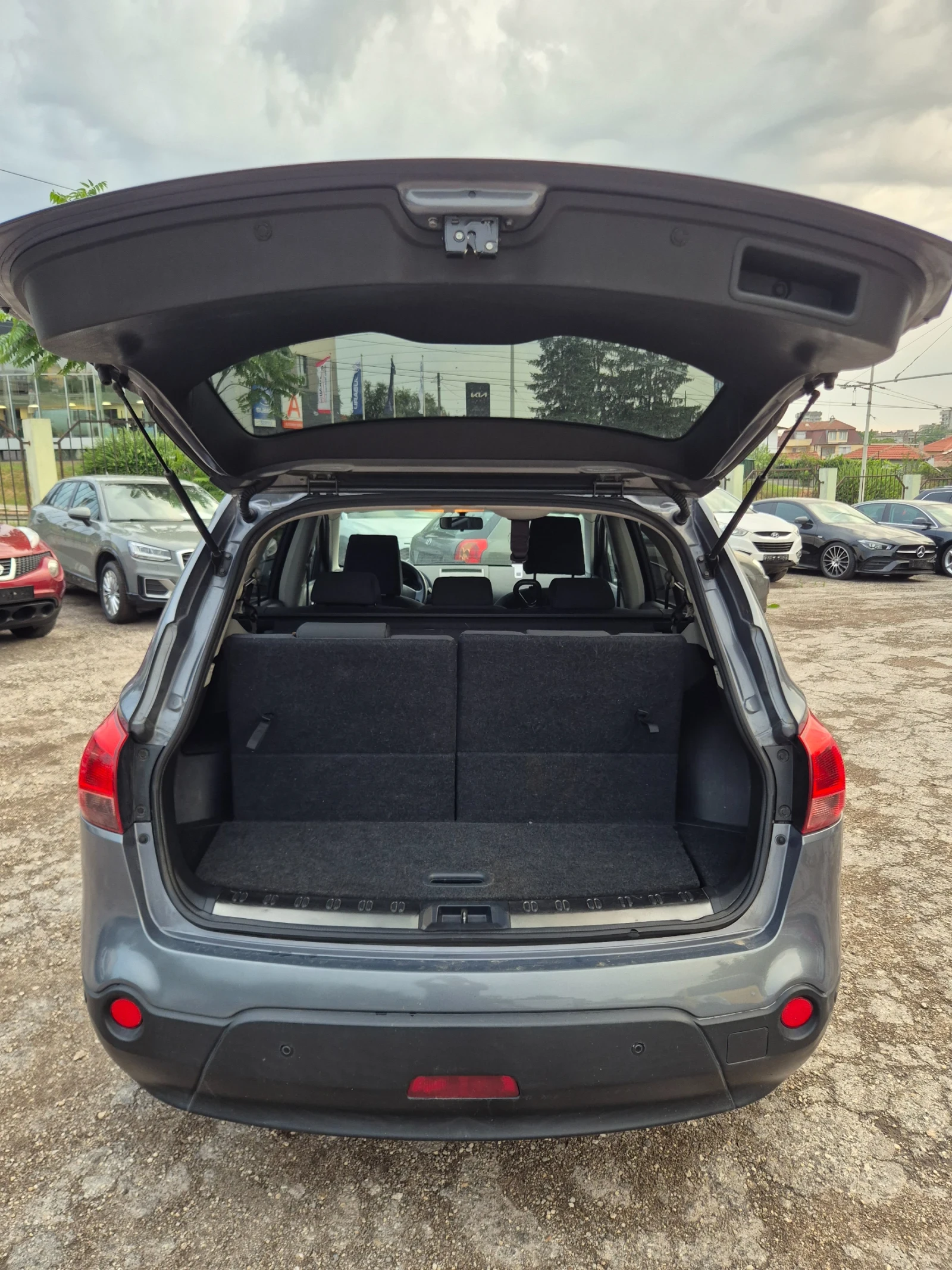 Nissan Qashqai + 2* 1.6i* GPL* 7-МЕСТЕН* ПАНОРАМА, снимка 8 - Автомобили и джипове - 55252980