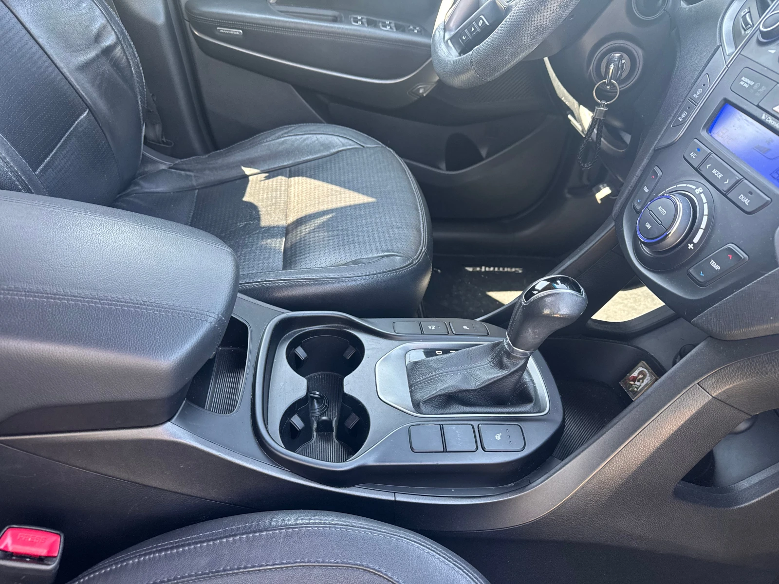 Hyundai Santa fe 2.2 CRDI 197 HP, снимка 9 - Автомобили и джипове - 55471028