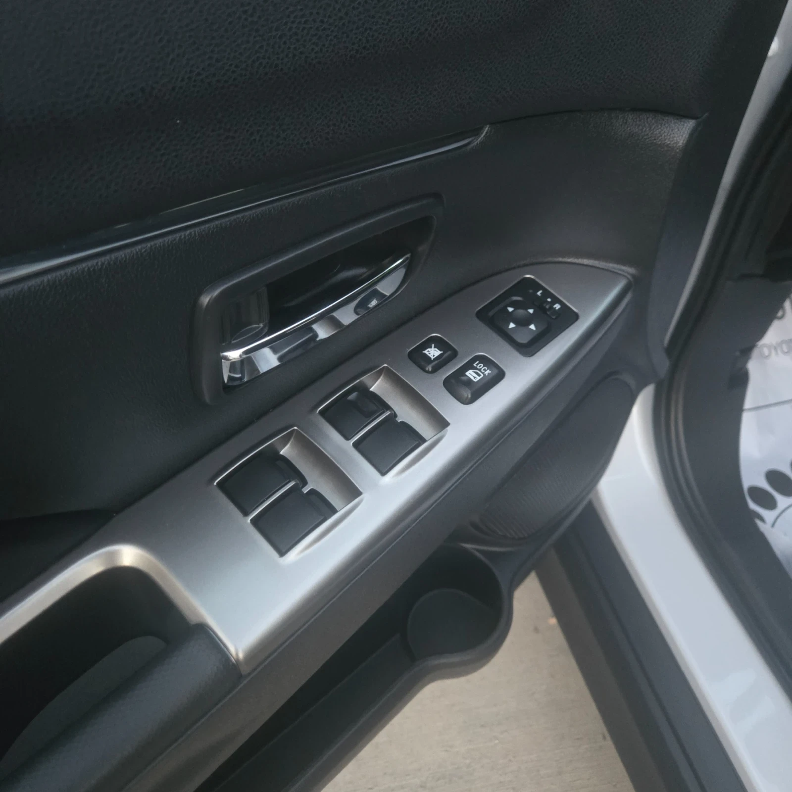 Mitsubishi ASX 2.4L, 4x4, 16 000 km !!!, снимка 14 - Автомобили и джипове - 55535275