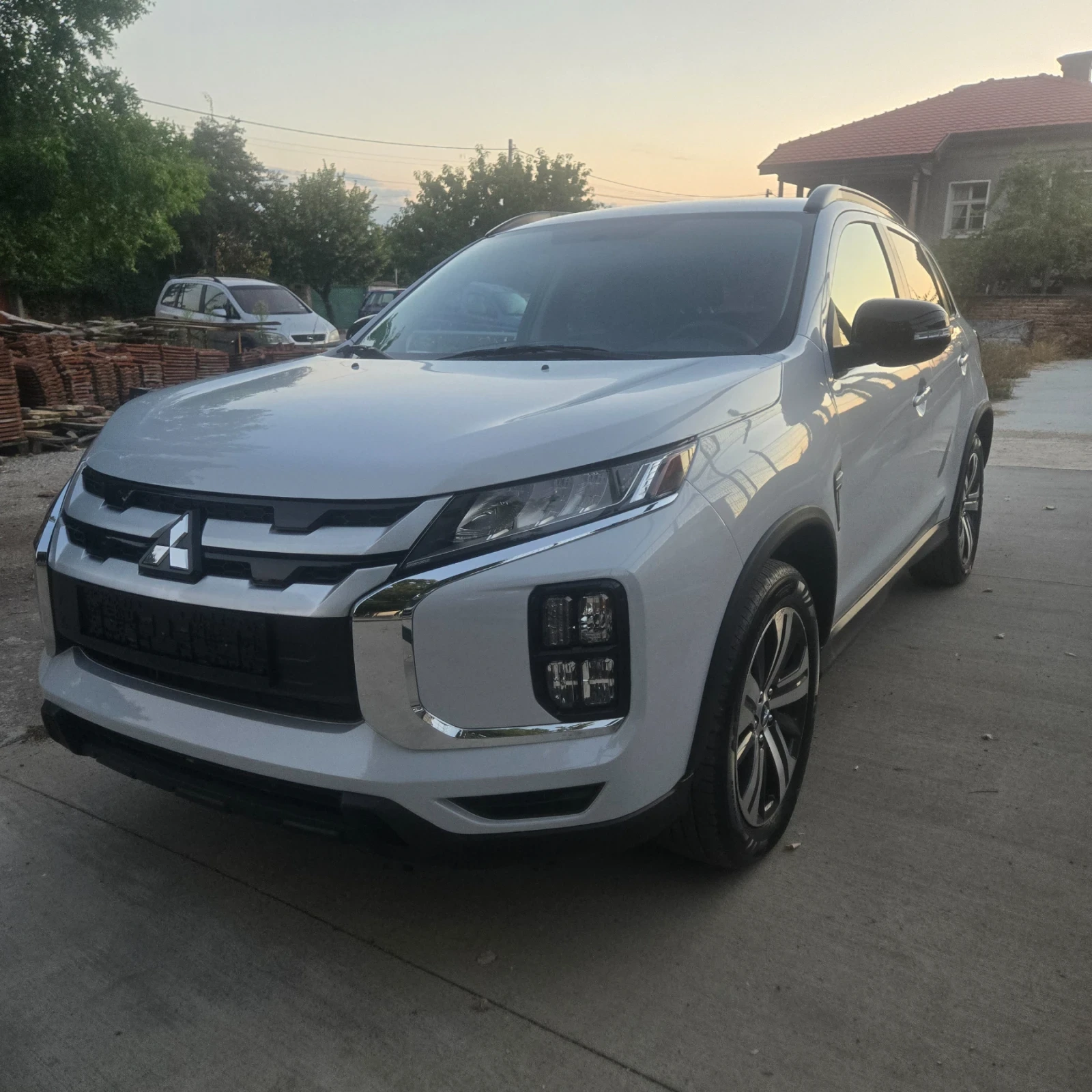 Mitsubishi ASX 2.4L, 4x4, 16 000 km !!!