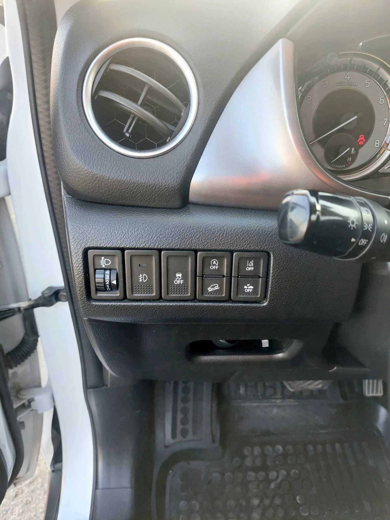 Suzuki Vitara, снимка 17 - Автомобили и джипове - 55775212